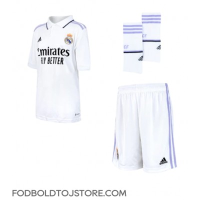 Real Madrid Luka Modric #10 Hjemmebanesæt Børn 2022-23 Kortærmet (+ Korte bukser)
